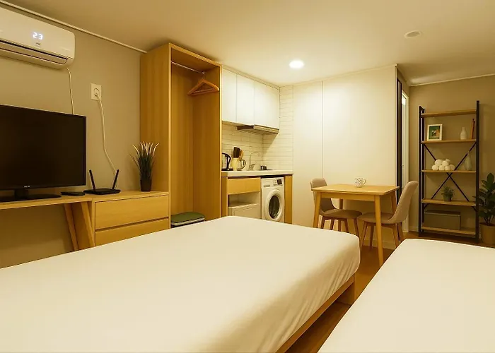 N Village Apartahotel