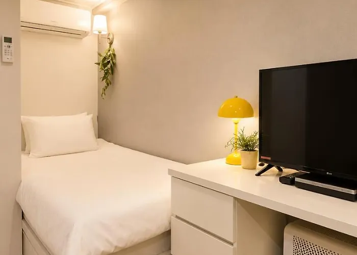 Aparthotel N Village